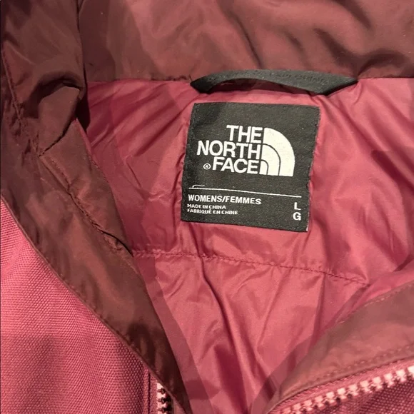 North Face Hooded Warm Jacket - Picture 7 of 10
